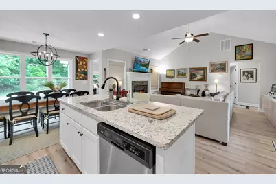 227 Topher Street, Hartwell, GA 30643 - Photo 13