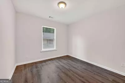 3239 McHenry Avenue, Scottdale, GA 30079 - Photo 9