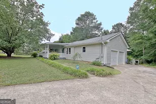 70 Moore Rd, Newnan, GA 30263 - Photo 1