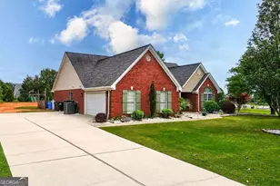 1040 Sapphire Trail, Bogart, GA 30622 - Photo 37