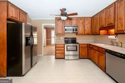 140 Stafford Court, Fayetteville, GA 30215 - Photo 7