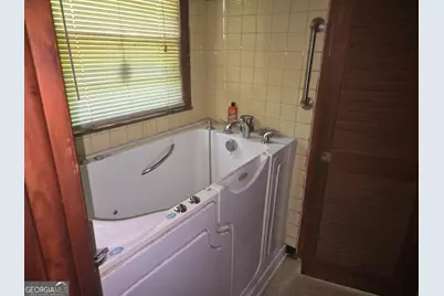 4126 Fairburn Avenue SW, Atlanta, GA 30331 - Photo 11