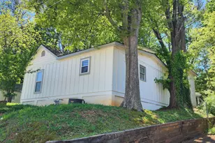 168 Poplar St, Buford, GA 30518 - Photo 5