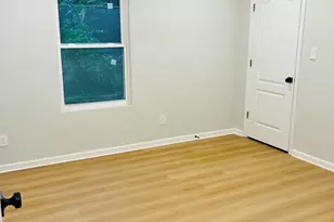 277 Barfield Ave SW, Atlanta, GA 30310 - Photo 9