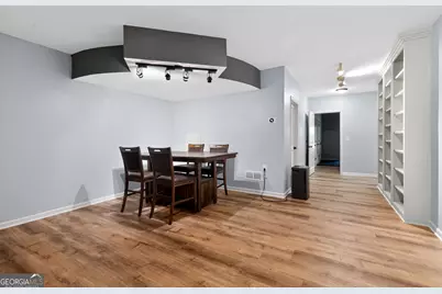 320 Waverly Hall Circle, Roswell, GA 30075 - Photo 13
