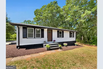 858 Clairmont Avenue, Comer, GA 30629 - Photo 3