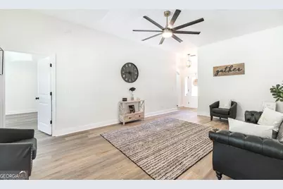 218 Ellington Court, Perry, GA 31069 - Photo 7
