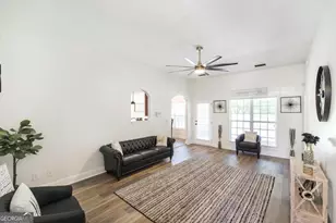 218 Ellington Ct, Perry, GA 31069 - Photo 5