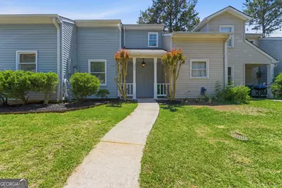 2216 Wellington Circle, Lithonia, GA 30058 - Photo 1