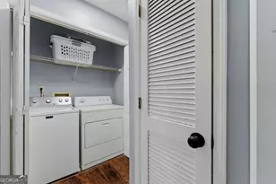 2216 Wellington Cir, Lithonia, GA 30058 - Photo 11