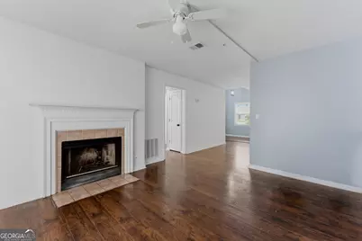 2216 Wellington Circle, Lithonia, GA 30058 - Photo 9