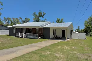 53 Carey Dr, Hazlehurst, GA 31539 - Photo 3