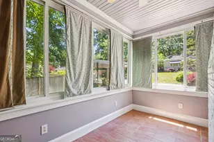 1825 Dorsey Ave, East Point, GA 30344 - Photo 9