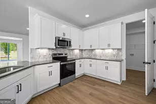 64 Thomaston St, Newnan, GA 30263 - Photo 29