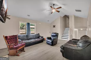 299 Brittany Pointe Dr, Colbert, GA 30628 - Photo 5