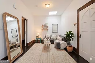 219 Abercorn St, Savannah, GA 31401 - Photo 3