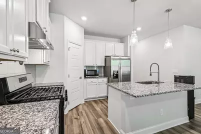377 Station Overlook Drive, Auburn, GA 30011 - Photo 7