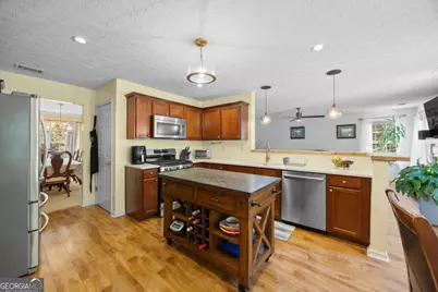 4041 Oak Crossing Drive, Suwanee, GA 30024 - Photo 9