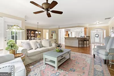 6065 Vickery Point, Cumming, GA 30040 - Photo 5