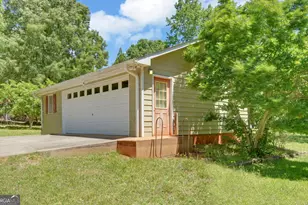 194 Harvey Ln, Lavonia, GA 30553 - Photo 9