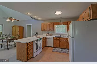 194 Harvey Lane, Lavonia, GA 30553 - Photo 17