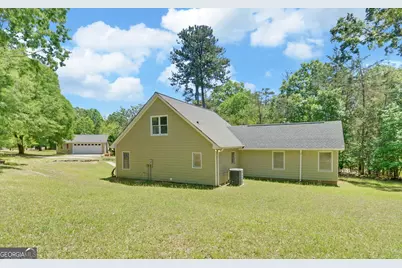194 Harvey Lane, Lavonia, GA 30553 - Photo 5