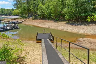 194 Harvey Ln, Lavonia, GA 30553 - Photo 7