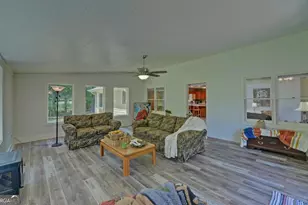 194 Harvey Ln, Lavonia, GA 30553 - Photo 13