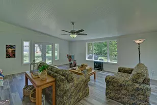 194 Harvey Ln, Lavonia, GA 30553 - Photo 11