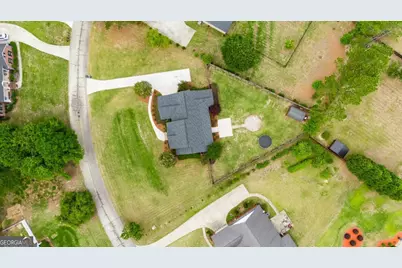 9027 Oakfield Drive, Statesboro, GA 30461 - Photo 17
