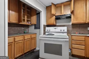 2128 Tiffany Ln, Lithonia, GA 30058 - Photo 17