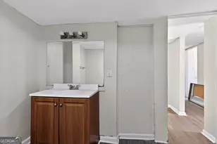 2128 Tiffany Ln, Lithonia, GA 30058 - Photo 9