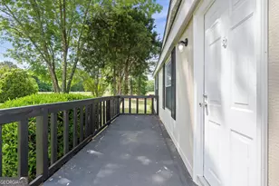 114 Lovers Ln NE, Milledgeville, GA 31061 - Photo 5