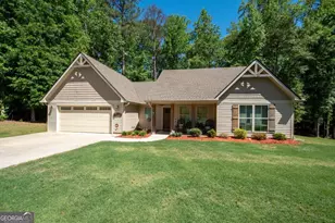 129 Wellington Dr, Lagrange, GA 30240 - Photo 1