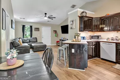 95 Hunters Trace, Covington, GA 30014 - Photo 5