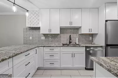 1704 Brighton Point, Atlanta, GA 30328 - Photo 5