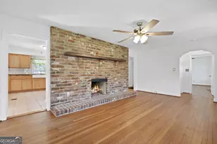1217 E Derenne Ave, Savannah, GA 31406 - Photo 7