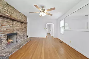 1217 E Derenne Ave, Savannah, GA 31406 - Photo 9