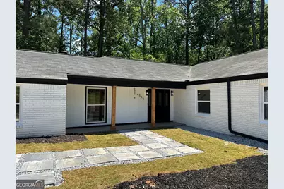 4559 Pembroke Drive SW, Smyrna, GA 30082 - Photo 1