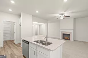 102 Laney Dr, Carrollton, GA 30117 - Photo 17