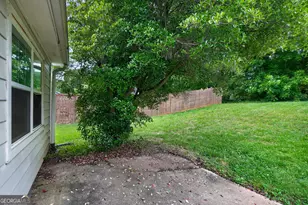 1767 Dunbarton Dr, Lithonia, GA 30058 - Photo 3