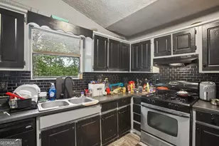 6930 Smoke Ridge Dr, Fairburn, GA 30213 - Photo 9