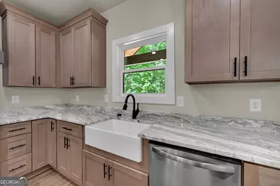 390 Champayne Trail, Hartwell, GA 30643 - Photo 17