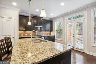 1056 Township Square, Alpharetta, GA 30022 - Photo 5