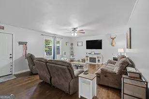98 James St, Tallapoosa, GA 30176 - Photo 11