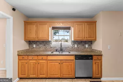 105 Hawk Ln, Carrollton, GA 30116 - Photo 13