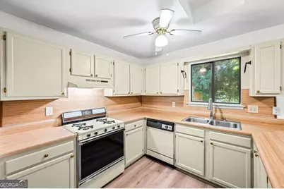 260 Toweridge Drive, Marietta, GA 30064 - Photo 9