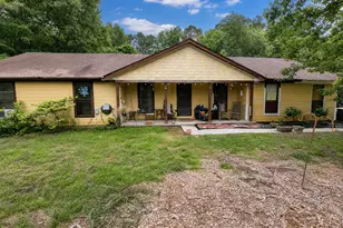 130 Goodman Dr, Fayetteville, GA 30215 - Photo 1
