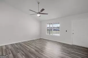 1456 Blackhawk Holw, Hinesville, GA 31313 - Photo 5