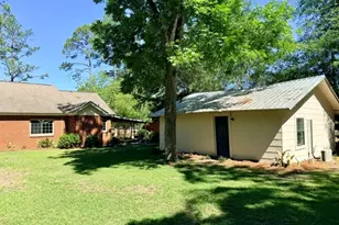 347 S College St, Metter, GA 30439 - Photo 23